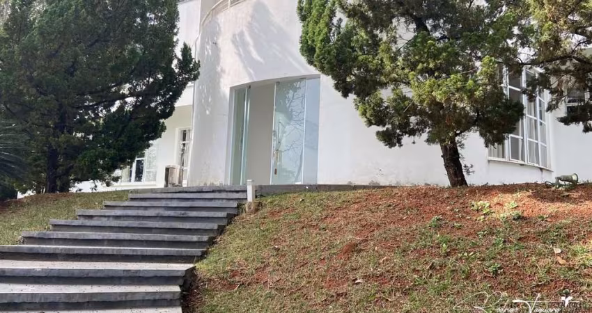 Sobrado Exclusivo no Aldeia do Vale – Amplitude, Conforto e Lazer com Vista Privilegiada