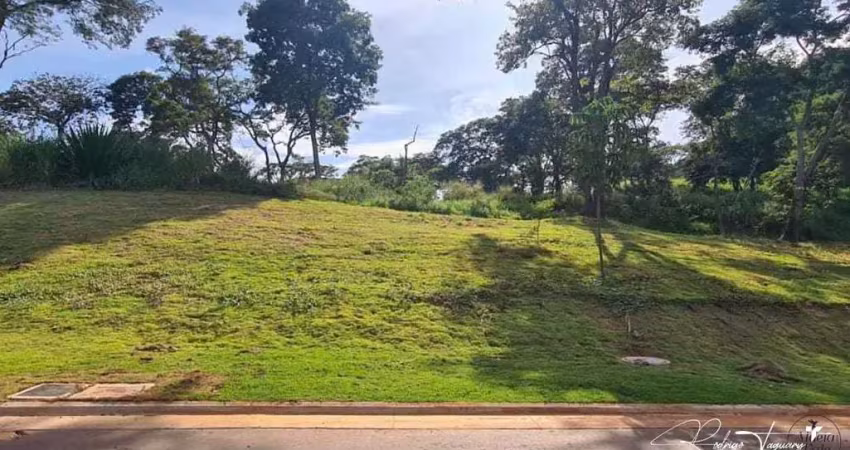 Aldeia do vale – terreno em aclive com plateau e vista espetacular em goiânia