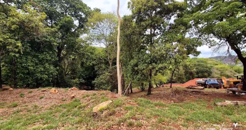 Aldeia do vale – terreno exclusivo com fundo para mata preservada em goiânia