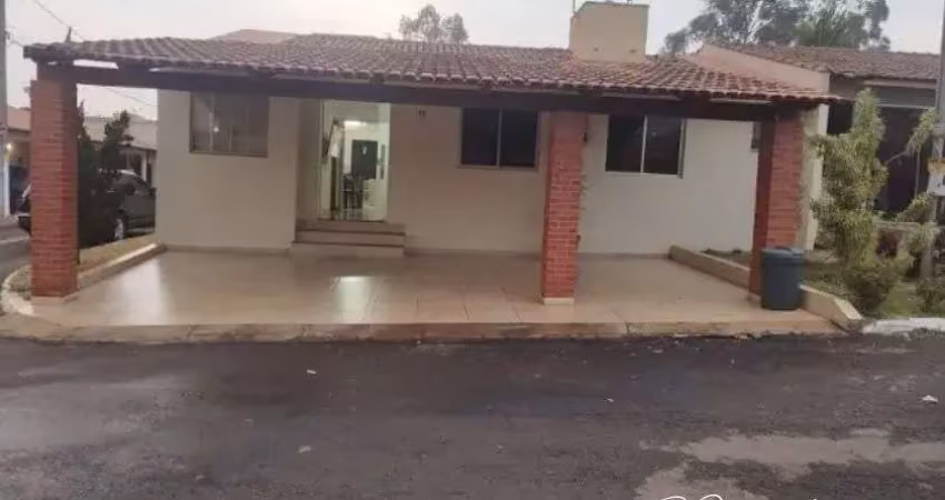 Bosque dos buritis – casa térrea de esquina à venda em aparecida de goiânia com 4 quartos, energia solar e quintal privativo