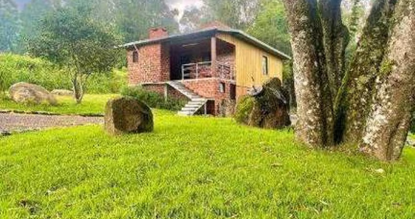 Sítio à venda, 2 quartos, 2 vagas, Linha Vitória - Carlos Barbosa/RS