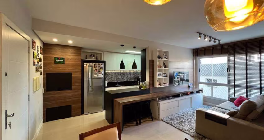 Apartamento à venda, 2 quartos, 1 vaga, Centro - Carlos Barbosa/RS