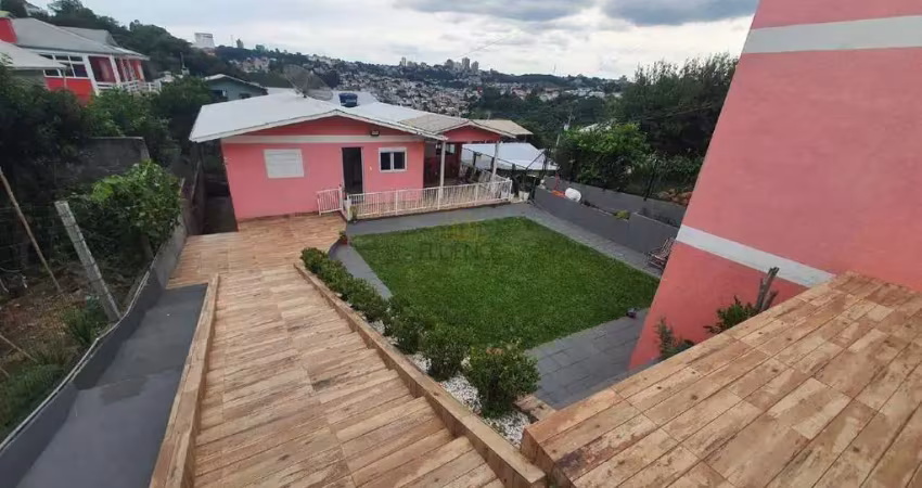 Fluence imóveis vende COM EXCLUSIVIDADE!! Linda casa de Alvenaria com 2 moradias/ACEITA APARTAMENTO OU TERRENO