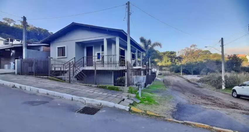 Casa com 7 quartos à venda na Rua Vicenza, 110, Santa Terezinha, Garibaldi