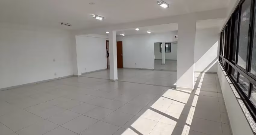 Alugo loja comercial 200 m2, no bairro do costa azul