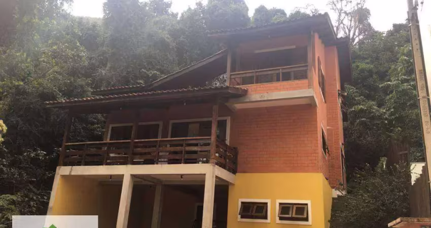 Casa com 5 dormitórios à venda, 211 m² por R$ 1.600.000,00 - Guaecá - São Sebastião/SP