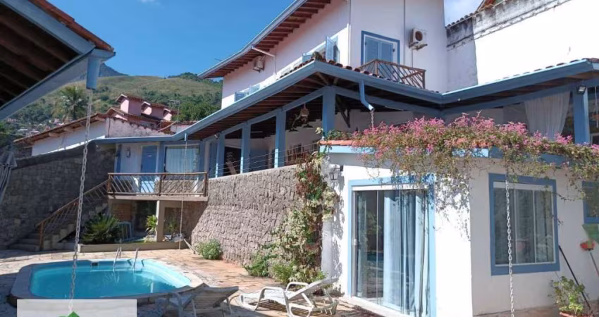 Casa com 4 dormitórios à venda, 290 m² por R$ 1.700.000,00 - Itaguaçú - Ilhabela/SP