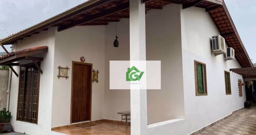 Casa com 3 dormitórios à venda, 223 m² por R$ 1.100.000,00 - Martim de Sa - Caraguatatuba/SP