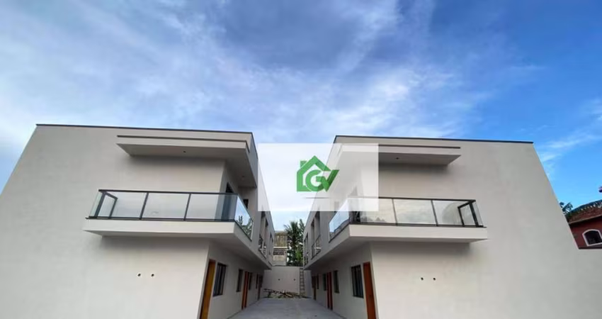 Sobrado com 2 dormitórios à venda, 88 m² por R$ 385.000,00 - Porto Novo - Caraguatatuba/SP