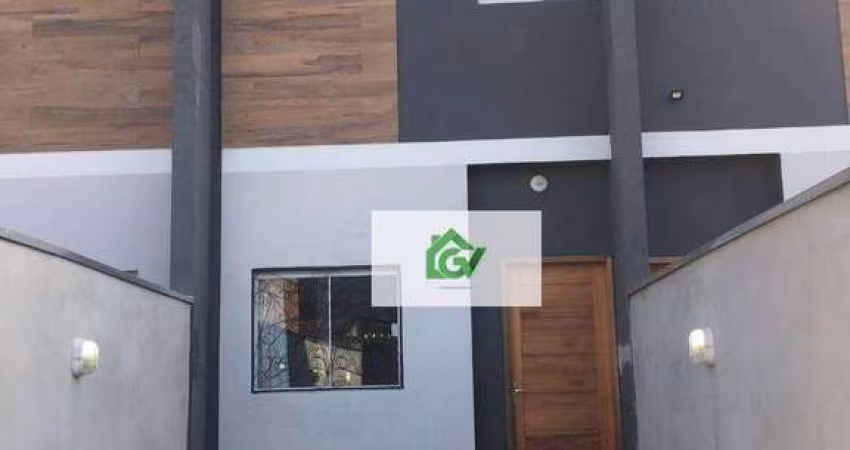 Sobrado com 2 dormitórios à venda, 70 m² por R$ 360.000,00 - Jardim Tarumãs - Caraguatatuba/SP