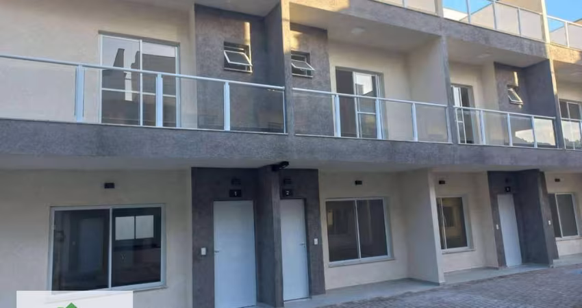 Casa com 3 dormitórios à venda, 113 m² por R$ 790.000,00 - Centro - Caraguatatuba/SP