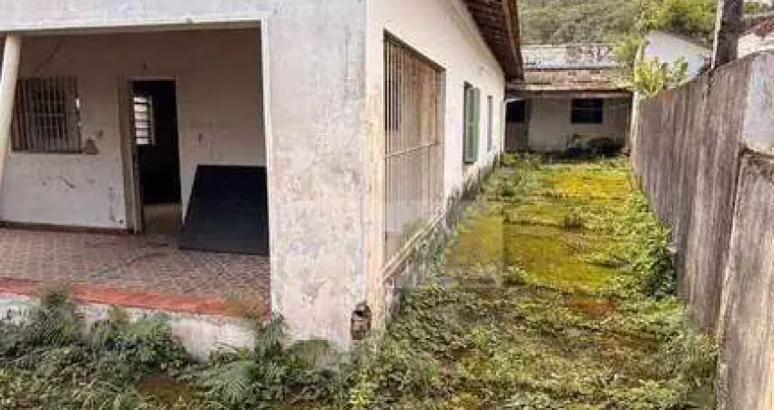 Terreno com construção à venda, 348 m² por r$ 530.000 - centro - caraguatatuba/sp