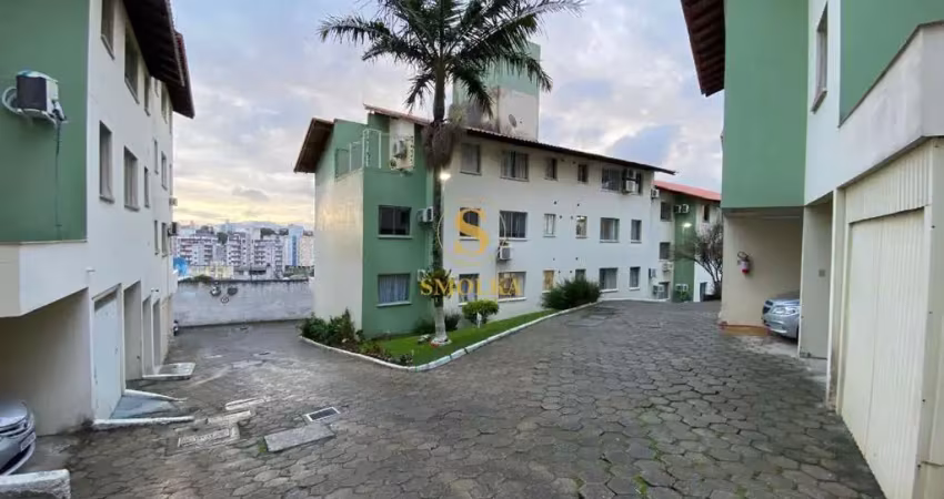 Apartamento com 2 quartos para alugar na Rua Professor Clementino de Brito, Capoeiras, Florianópolis