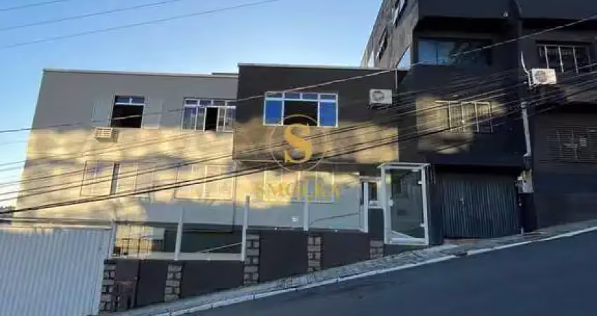 Apartamento com 4 quartos para alugar na Rua Hoepcke, Centro, Florianópolis