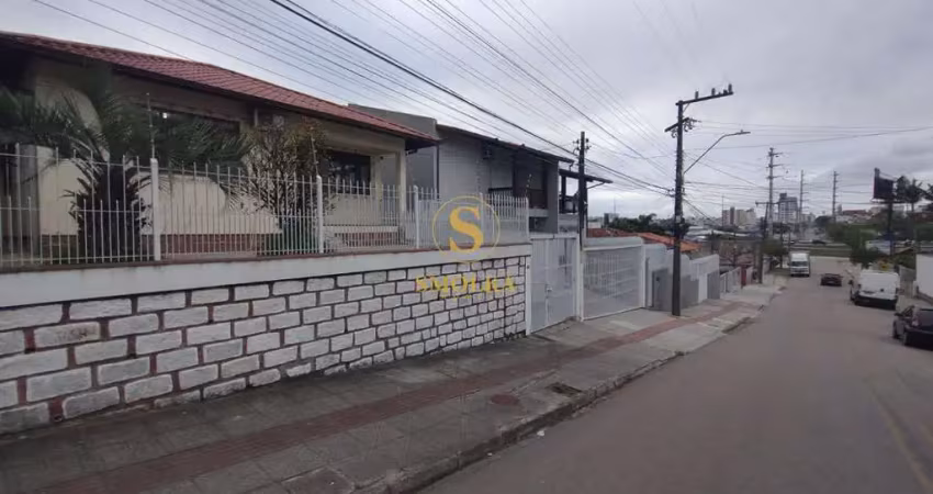 Casa em condomínio fechado com 3 quartos à venda na Rua Campolino Alves, Capoeiras, Florianópolis