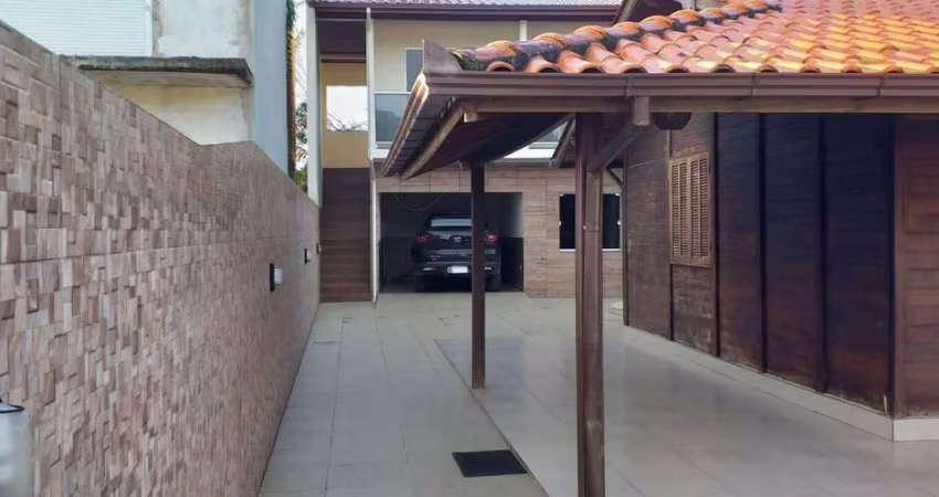 Casa para Venda em Florianópolis, Sambaqui, 4 dormitórios, 2 suítes, 5 banheiros, 4 vagas