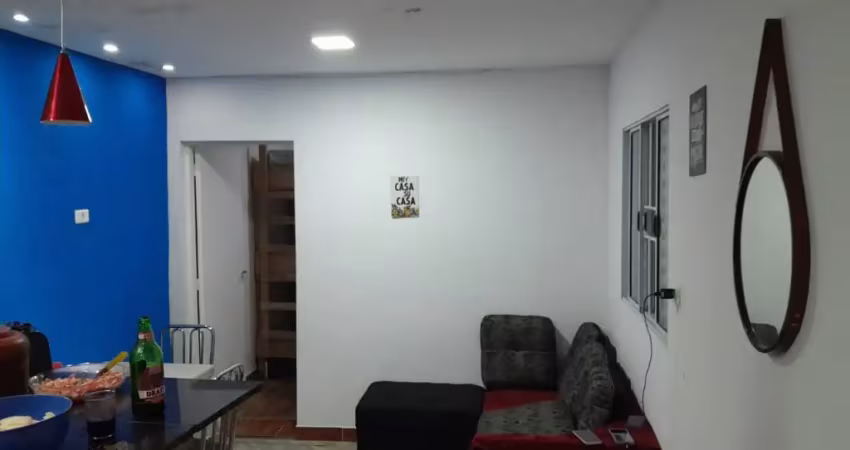 Casa no guaraú com  dois dormitórios 1760 metros quadrados