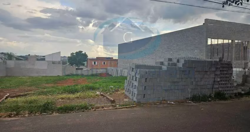 Terreno à venda na Avenida Remigio Dalla Vecchia, 494, Jardim Nair Maria, Salto