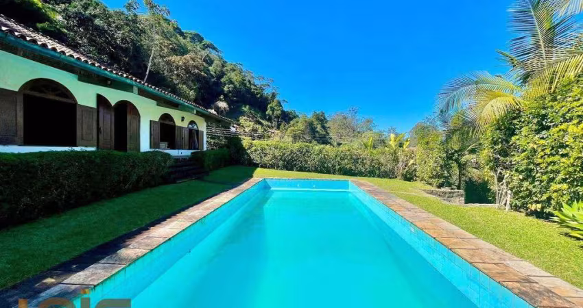 Casa com 6 dormitórios à venda, 380 m² por R$ 800.000,00 - Albuquerque - Teresópolis/RJ