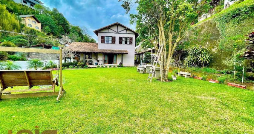 Casa com 4 dormitórios à venda, 370 m² por R$ 1.690.000,00 - Panorama - Teresópolis/RJ