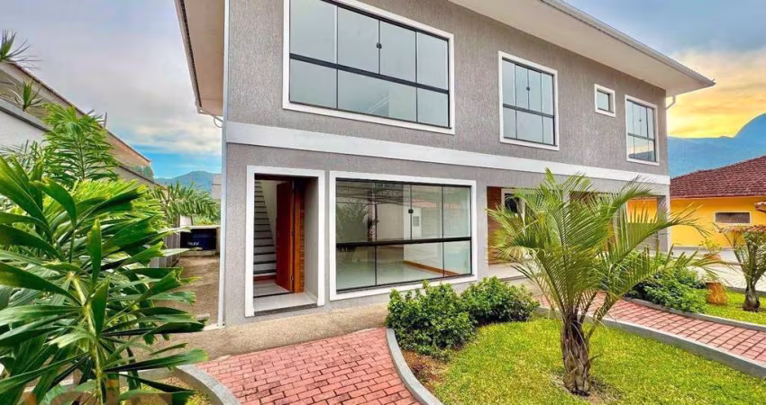 Casa com 3 dormitórios à venda, 140 m² por R$ 900.000,00 - Alto - Teresópolis/RJ