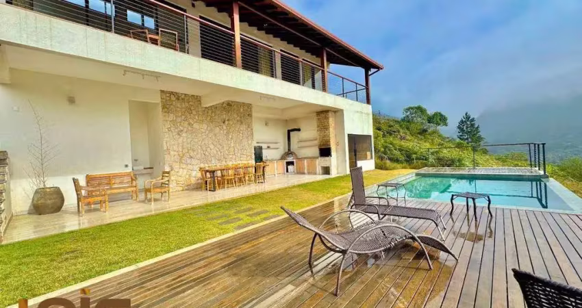 Casa com 4 dormitórios à venda, 283 m² por r$ 1.895.000,00 - vargem grande - teresópolis/rj