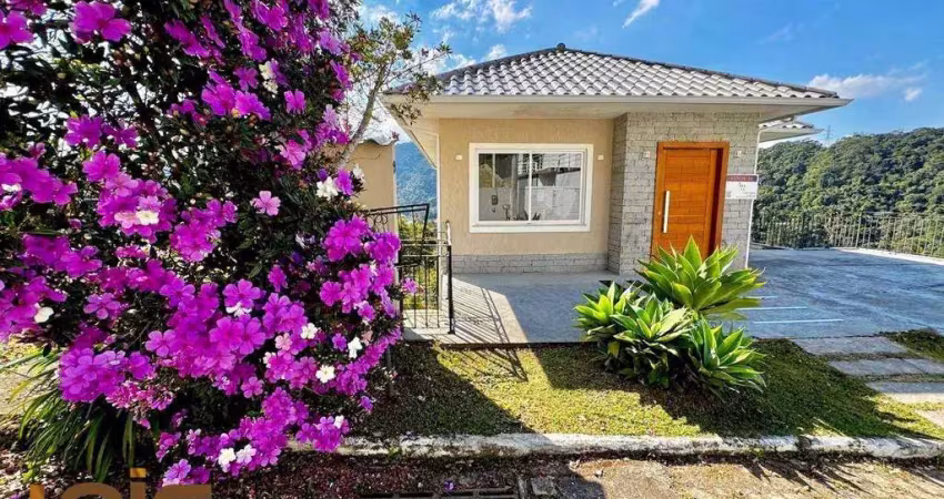 Casa com 3 dormitórios à venda, 170 m² por r$ 950.000,00 - albuquerque - teresópolis/rj