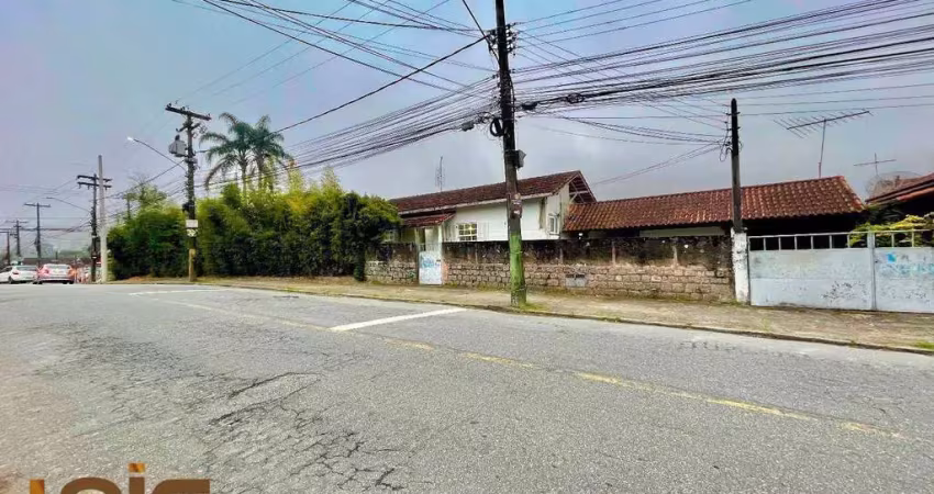 Casa com 1 dormitório à venda, 107 m² por r$ 749.000,00 - alto - teresópolis/rj