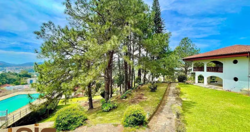 Casa com 5 dormitórios à venda, 733 m² por r$ 3.990.000,00 - iucas - teresópolis/rj