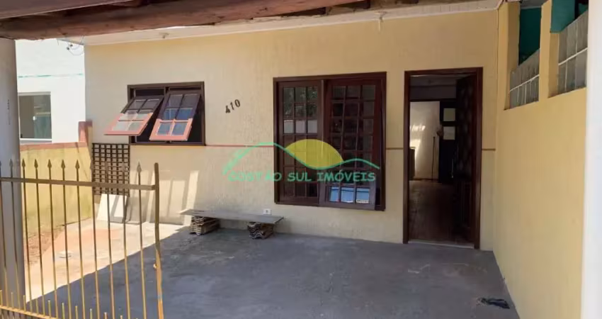 Oportunidade Única! Casa Aconchegante - 2 Quartos, garagem coberta, Aceita PET, no Campeche 