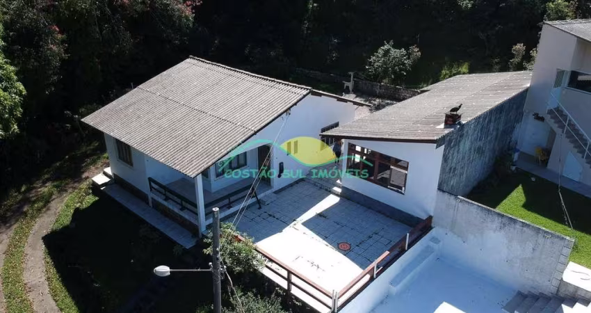 Casa à Venda com Acesso Exclusivo à Praia – Praia da Solidão, Sul da Ilha – Florianópolis/SC