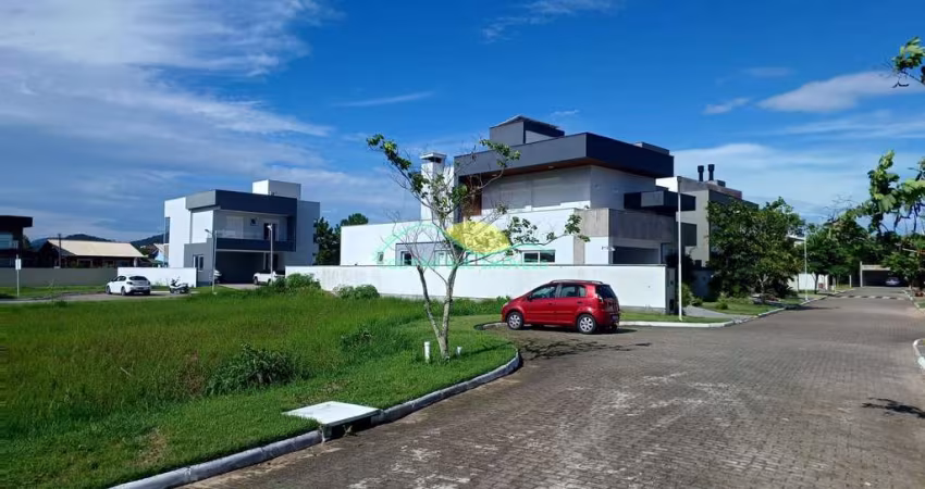 Terreno plano de 390,96m², plano, com ESCRITURA PÚBLICA, no Condomínio Caminho do Engenho I - Campe