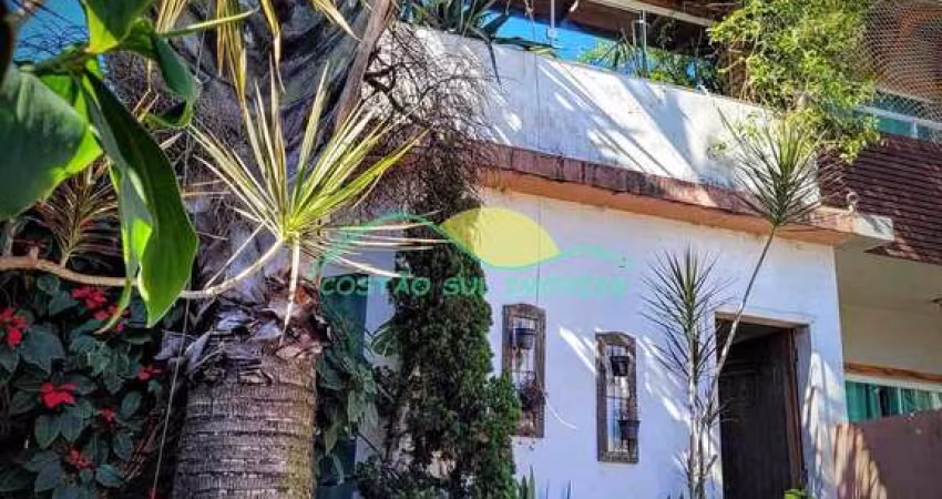 Charme Rústico e Conforto Moderno no Campeche | Valor Reduzido em Casa Mobiliada com Piscina e Esti