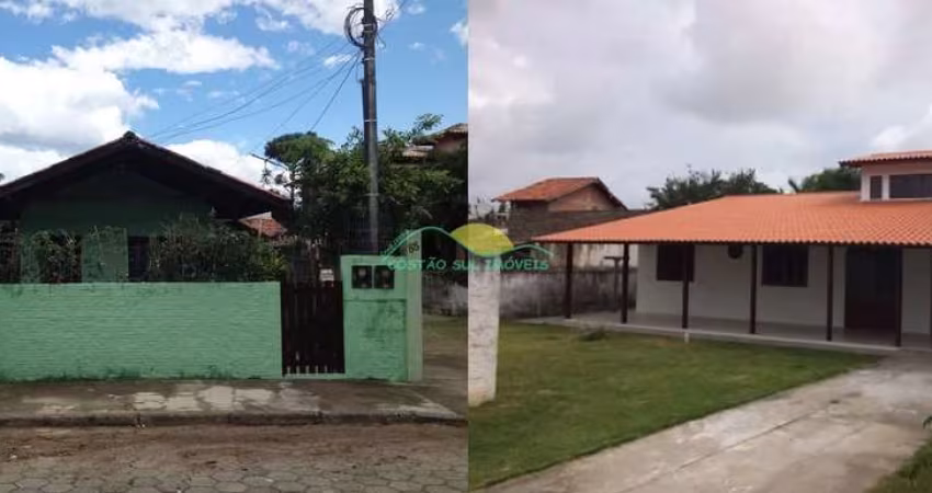 Duas casas de alvenaria, a da frente com 2 quartos e a dos fundos com 3 quartos no Campeche - Flori