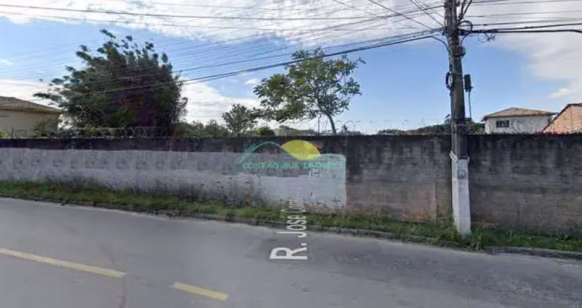 Lindo terreno comercial/residencial de 4.715m², com escritura pública, na principal via de trafego