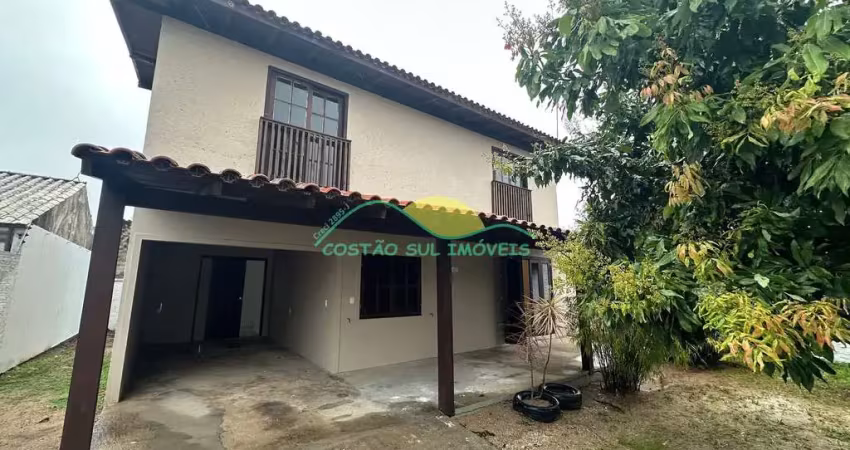 Casa com 2 quartos para alugar na Servidão Francelino José Demétrio, 43, Campeche, Florianópolis