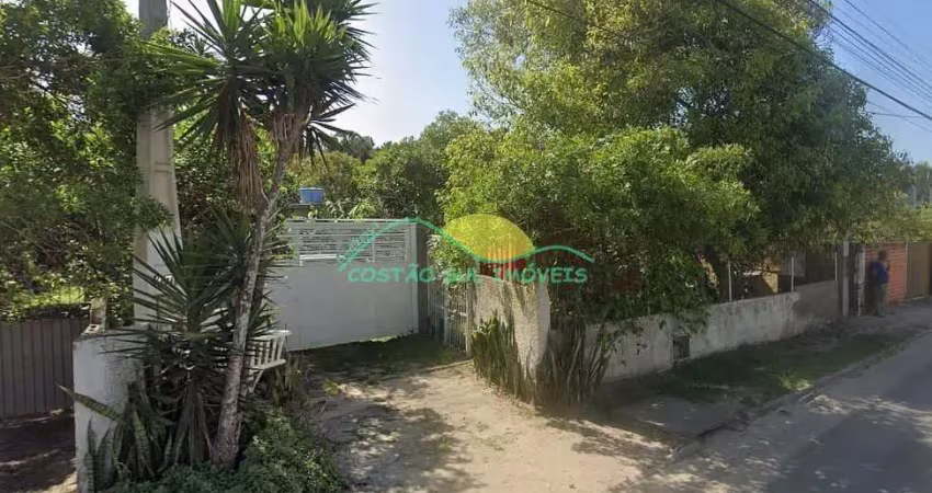 Terreno de 615,34m², com escritura pública, a 135 metros da praia - morro das pedras - florianópoli