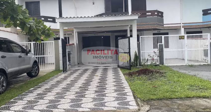 Casa com 2 quartos para alugar na Rua São Mateus, Caiobá, Matinhos