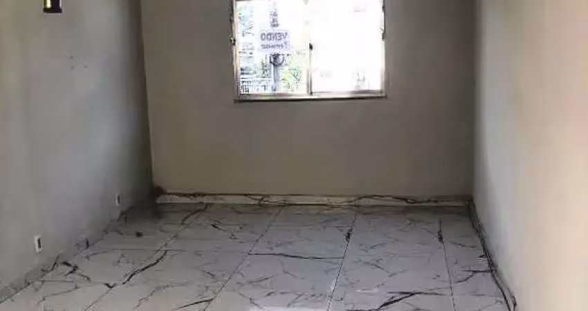 Ótimo apto  sala qto  andar medio no condomínio merck