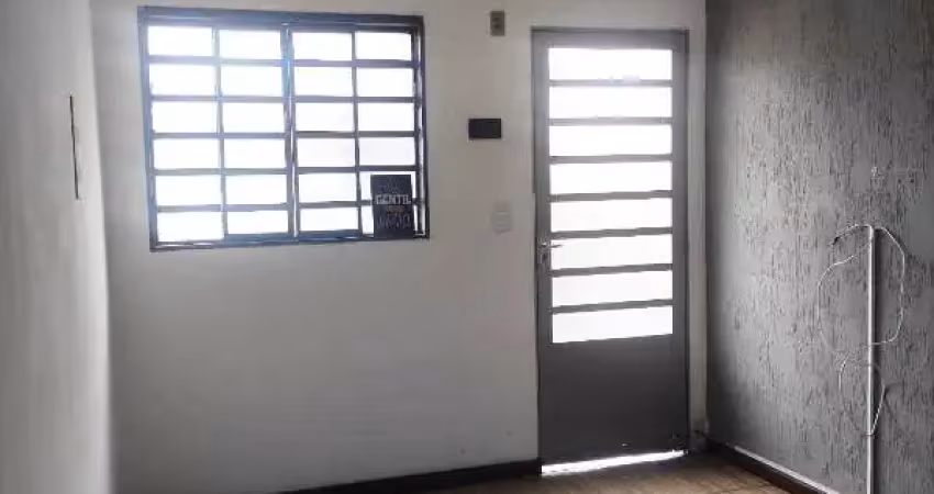 Ótimo apartamento desocupado 2 qts condomínio recanto do sabiá