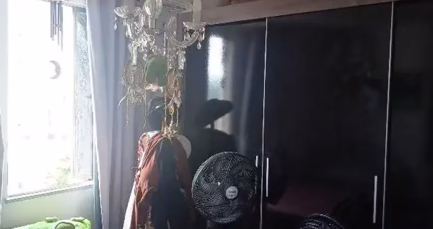 Ótimo apto sala 2 qts no condominio euclides figueiredo taquara