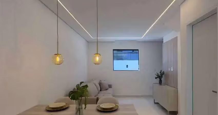 Casa triplex c/ 2 dorm sendo 2 suítes, piscina, 89 m² de área útil. bairro: canto do forte.