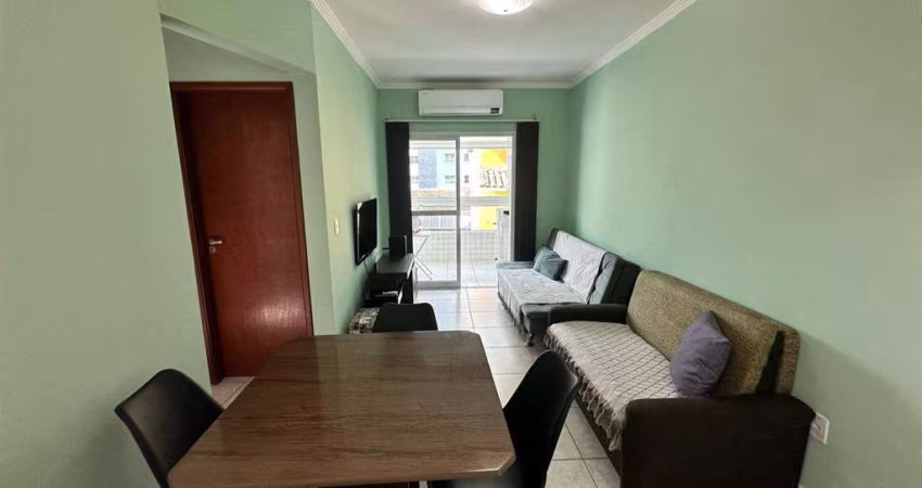Apto de 1 dorm, 150 metros da Praia, C/ SACADA, 47,60 m² de área útil, Bairro: GUILHERMINA.