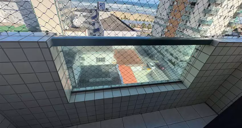 Apto de 2 Dorm, sendo c/ 1 suíte, 50 METROS DA PRAIA, c/ sacada, 71,19 m² de área útil. Bairro: GUILHERMINA.