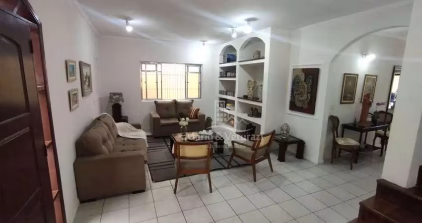 Sobrado com 3 dormitórios à venda, 221 m² por r$ 950.000,00 - jardim helena maria - guarujá/sp