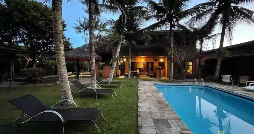 Sobrado com 5 dormitórios à venda, 420 m² por R$ 1.800.000,00 - Guaiuba - Guarujá/SP
