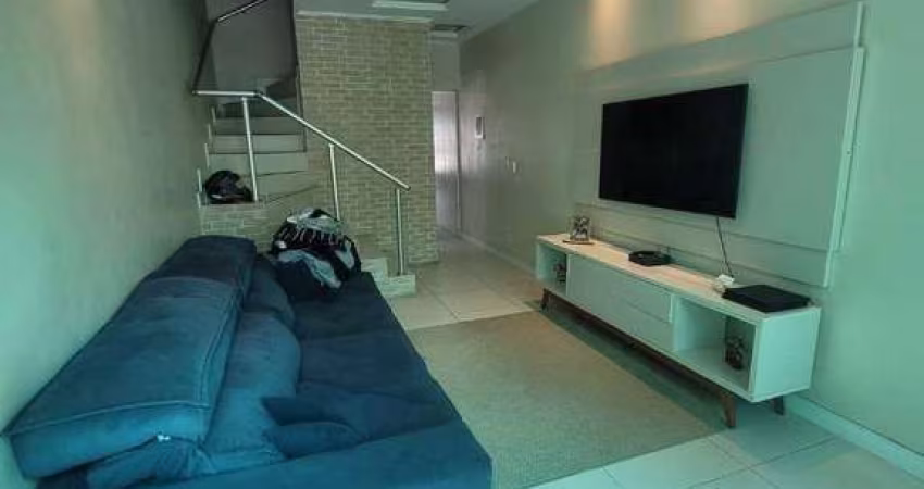 Sobrado com 3 dormitórios à venda, 79 m² por R$ 590.000,00 - Jardim Las Palmas - Guarujá/SP