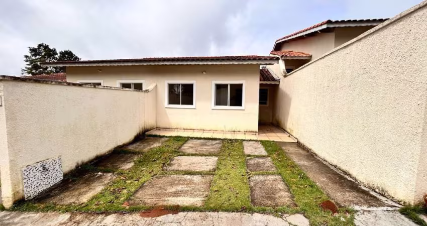 Casa para Venda em Cotia, Tijuco preto, 3 dormitórios, 1 suíte, 2 banheiros, 2 vagas