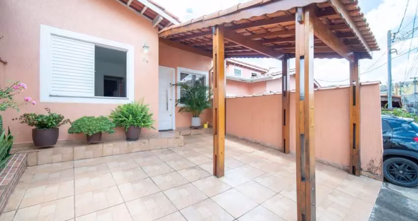 Casa para venda em cotia, jardim petrópolis, 2 dormitórios, 2 banheiros, 2 vagas