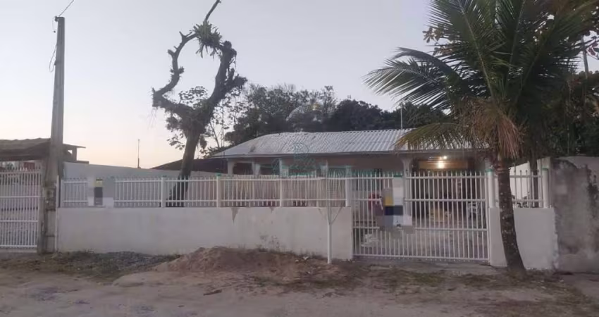Casa à 660 metros do mar